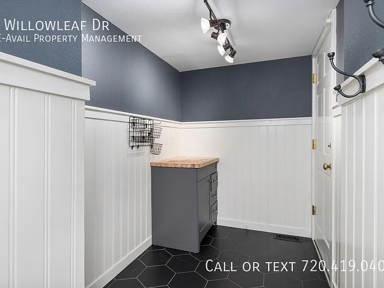 8 Willowleaf Dr — Photo 24