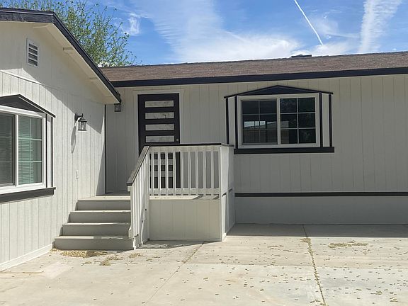 3rd image of 10549 E Avenue S14