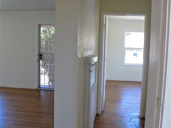 3rd image of 626 S San Jacinto Dr