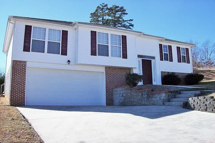 1st image of 1820 Sassafras Ln