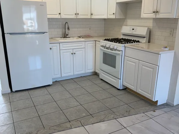 87-06 Queens Boulevard image 10 of 12