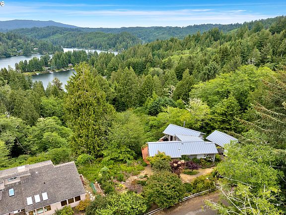 2nd image of 6027 View Loop