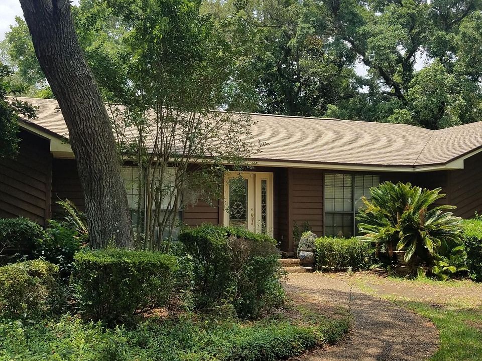 1st image of 1539 Oak Shore Dr