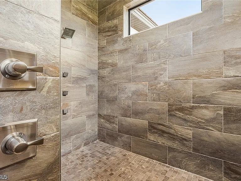 11695 Royal Tee Cir — Photo 26