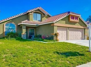 18910 Oakview Way, Lake Elsinore, CA 92530