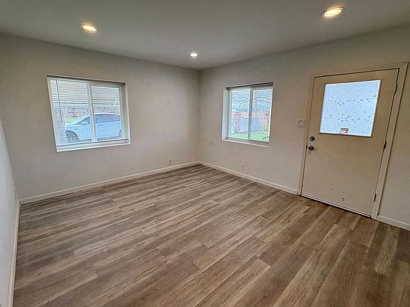 3rd image of 3320 Concord Ave