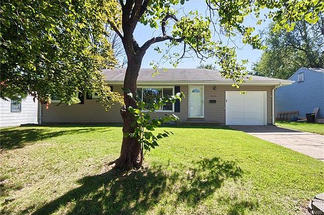 1st image of 7422 Rockwood Dr