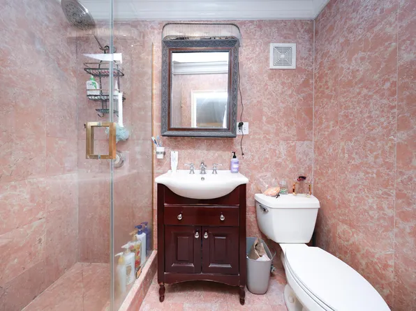 1711 Gerritsen Avenue image 13 of 41