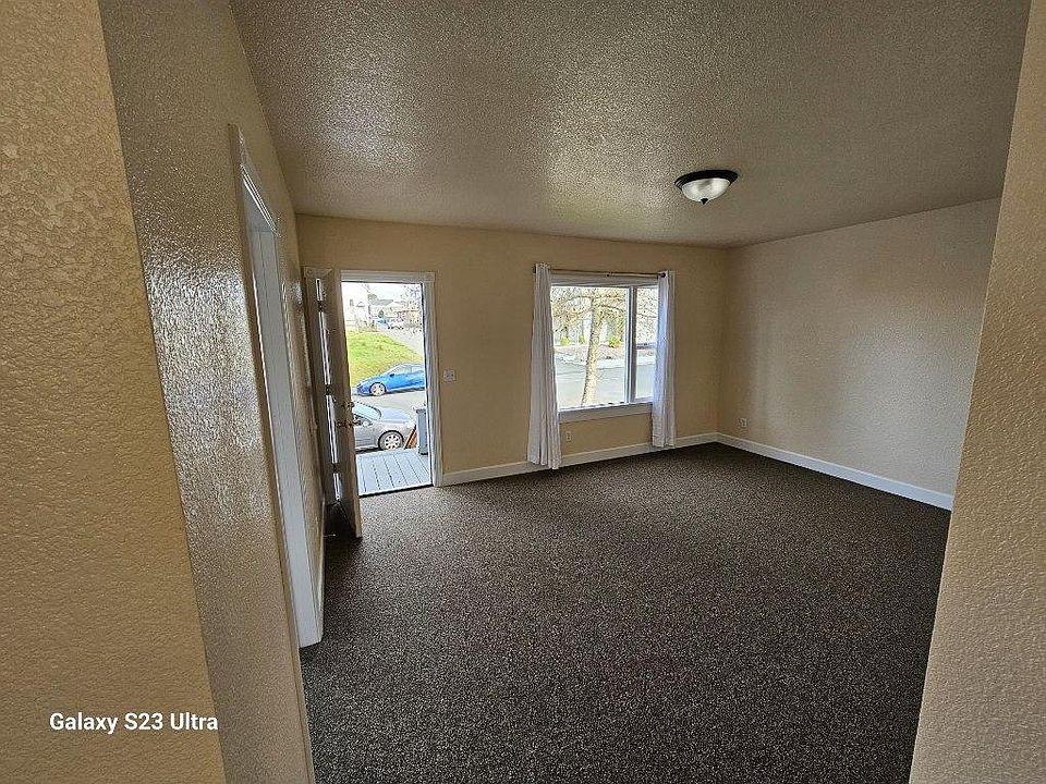 1628 Pine St, Eureka, CA 95501 | Zillow