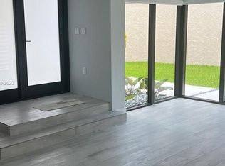 9630 SW 74th St, Miami, FL 33173