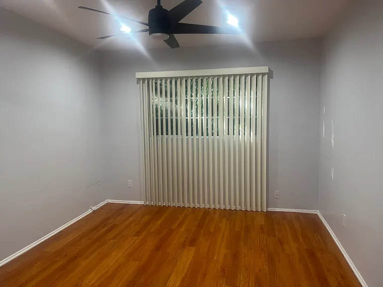 1124 N Columbus Ave — Photo 6