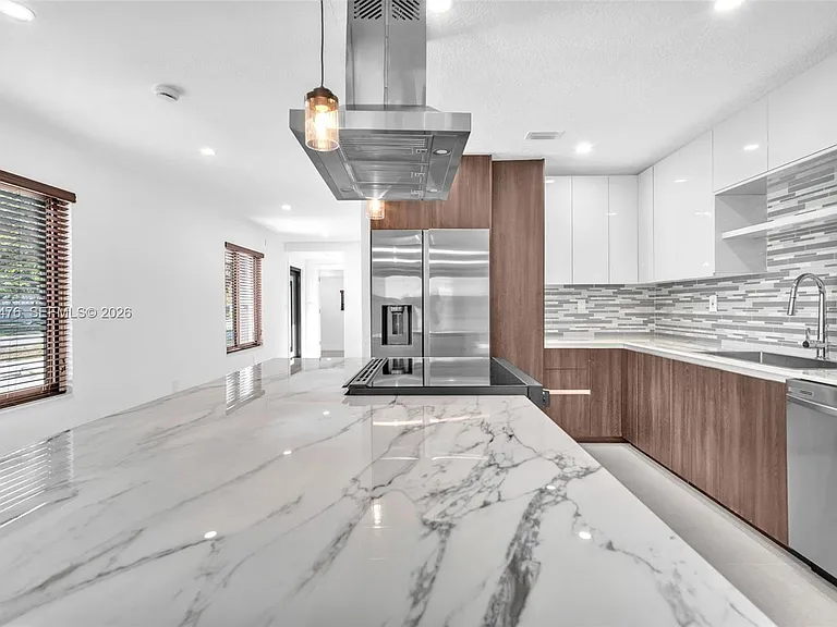17911 NW 82nd Ave — Photo 10