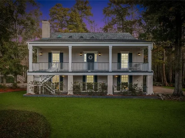 418 Magnolia Ln, Mandeville, LA 70471