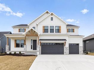 1605 SW Arbor Park Dr, Lees Summit, MO 64082