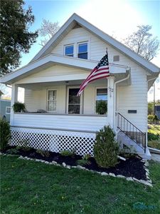 122 S 2nd St, Waterville, OH, 43566