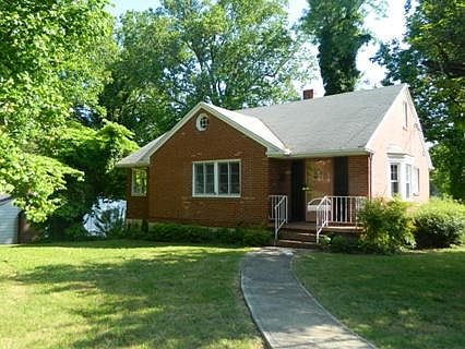 1st image of 516 Dumas St