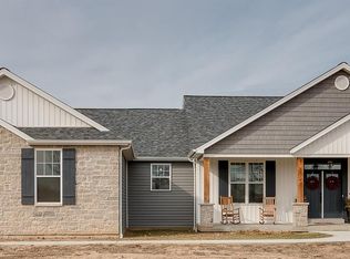 207 Triple Crown Ct, Foristell, MO 63348