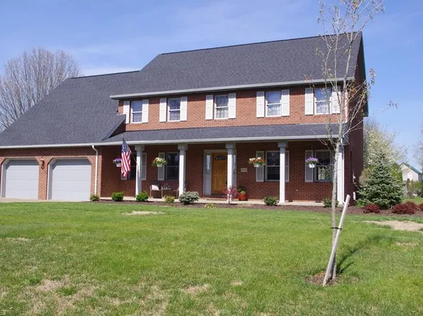 26 Painters Xing #D, Williamstown, WV 26187