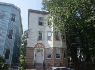 43 Woodcliff St, Dorchester, MA 02125