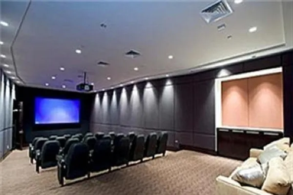 Sold by Corcoran | media 24