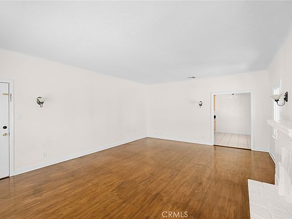 4th image of 216-218 E Windsor Rd #3