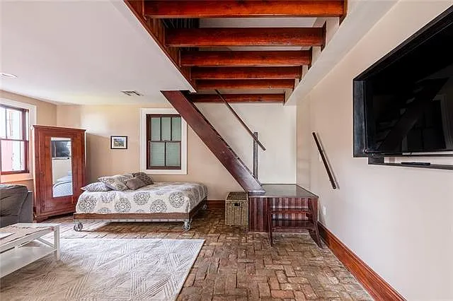 1 bed, 1.0 bath, 700 sqft, $1,950 — Photo 4