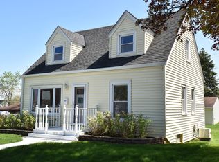 4401 W Morgan Ave, Greenfield, WI 53220