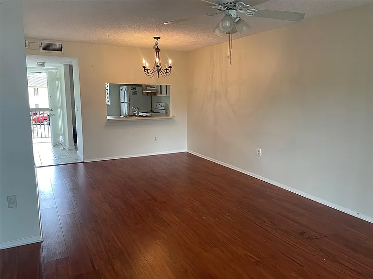 143 NW 93rd Ave #202 — Photo 5