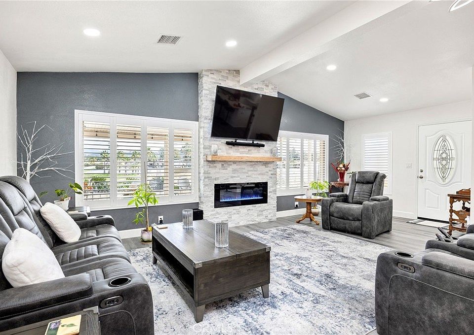 1st image of 1612 Brentwood Way