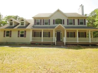 238 Silas Carter Rd, Manorville, NY 11949