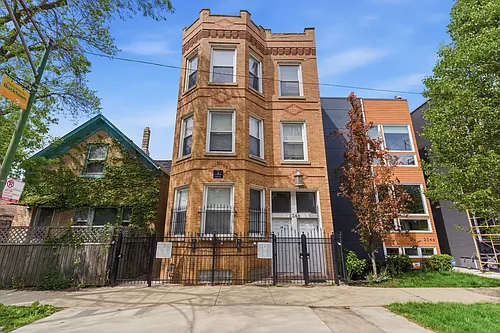2348 W Moffat St #3R Photo 1