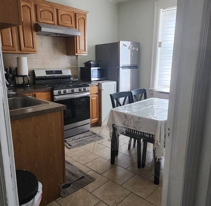 1st image of 61 65th St