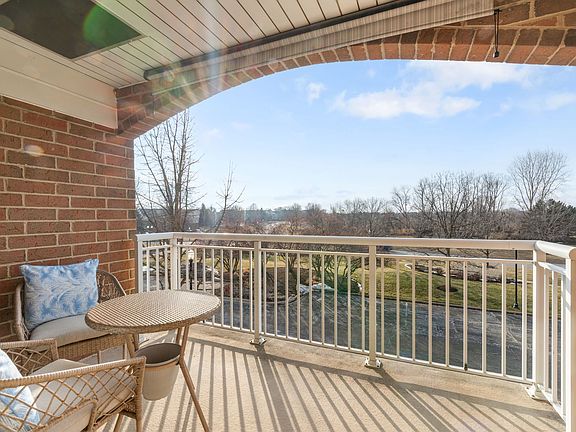 4th image of 2692 Stone Cir Unit 209