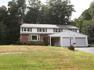 70 Avondale Rd, West Hartford, CT 06117