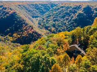 209 E Bunting Ln, Beckley, WV 25801