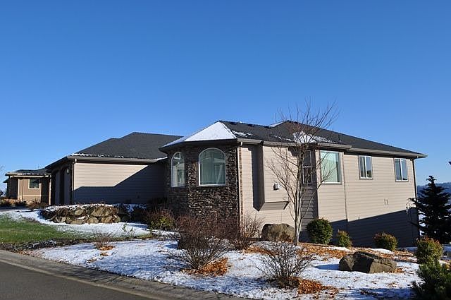 1st image of 737 W Alder Ct