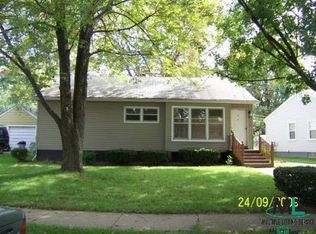 1329 Kingsley St, Mount Clemens, MI 48043