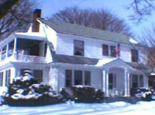 21 Fales St, Riverside, RI 02915