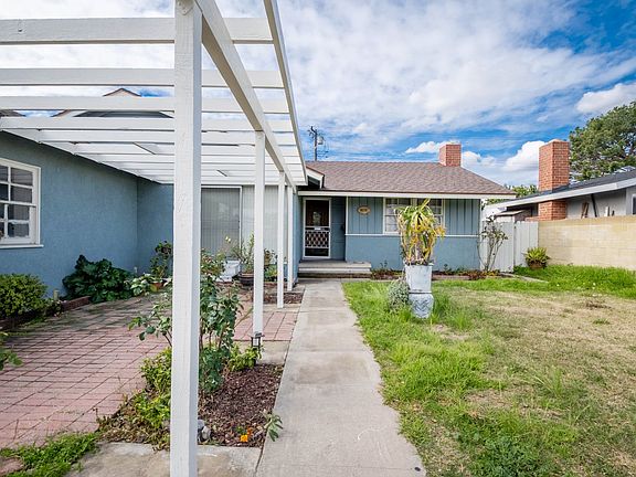 3rd image of 8665 San Antonio Dr