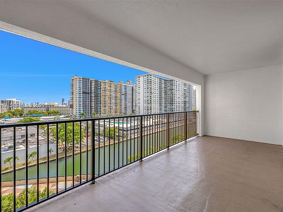 3rd image of 17150 N Bay Rd APT 2814