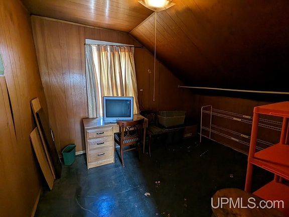 2nd image of 780 Urban Ave