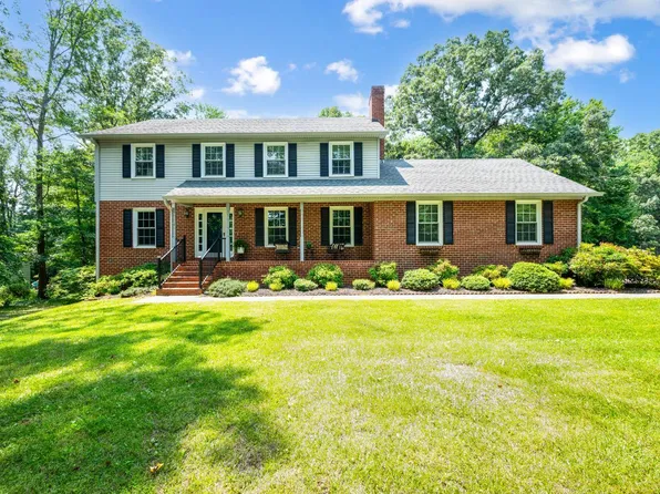 117 Hunters Creek Rd, Forest, VA 24551