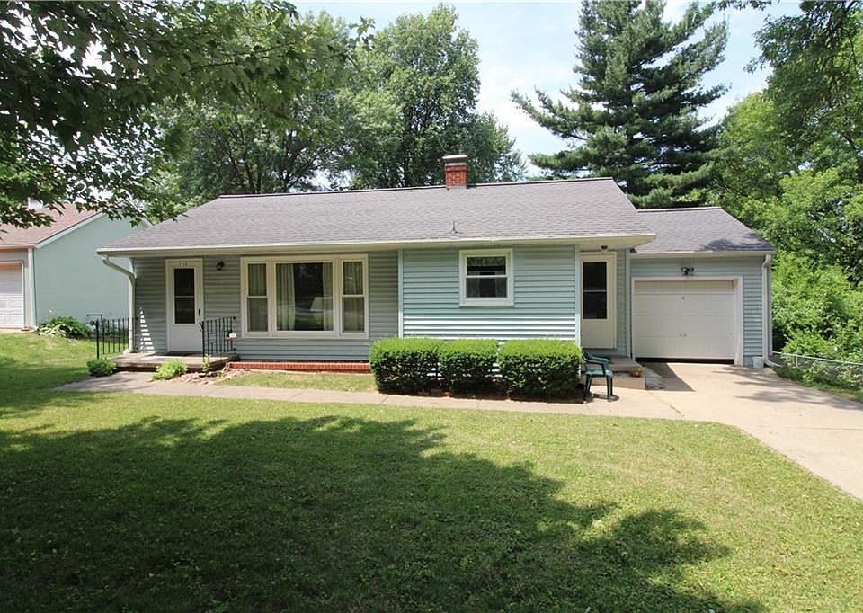 1st image of 2124 N 32nd St