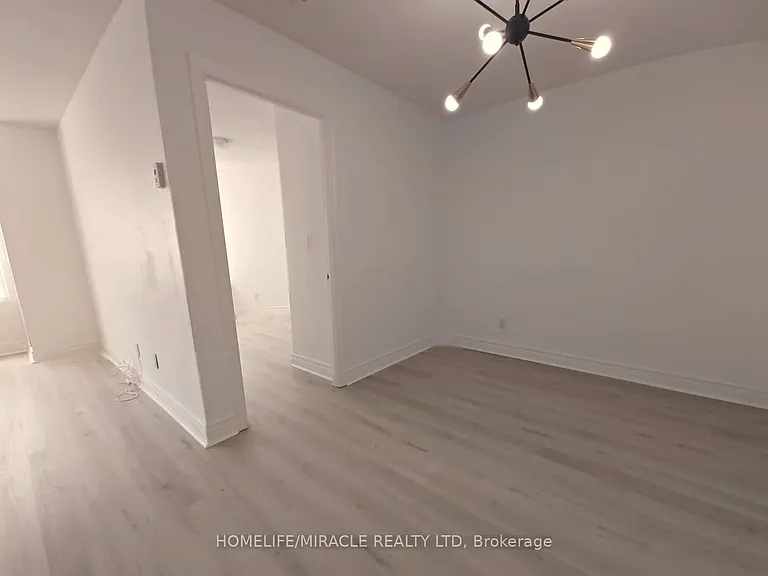 5418 Yonge St #1101 — Photo 11