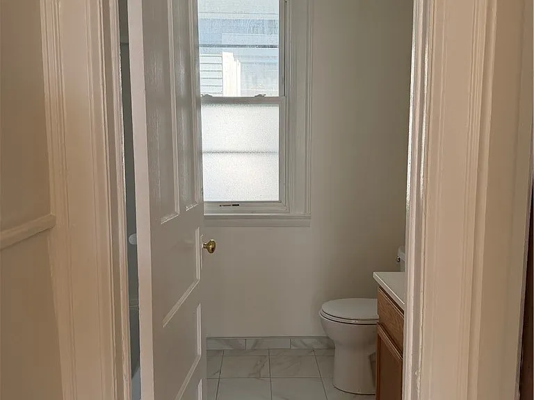 1015 Elmwood Ave #2 — Photo 14