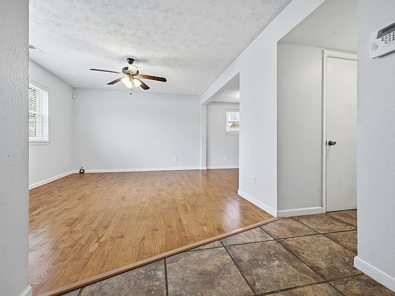 3rd image of 3228 Dunnbury Ct #1