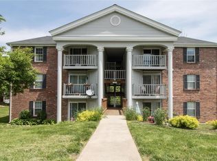 7421 Triwoods Dr APT J, Saint Louis, MO 63119