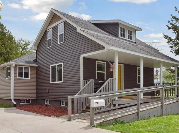 113 S Grover Ave, Alma, MI 48801
