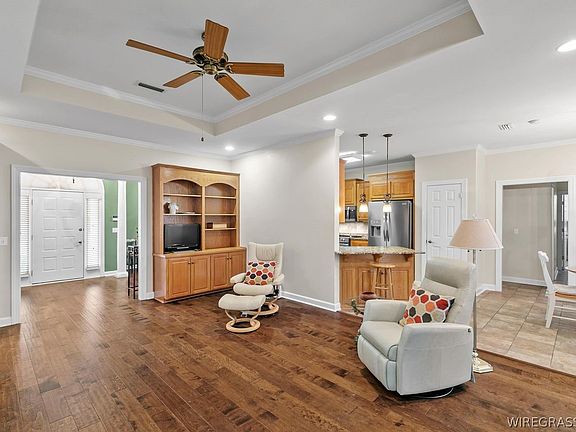 4th image of 127 Glencoe Way