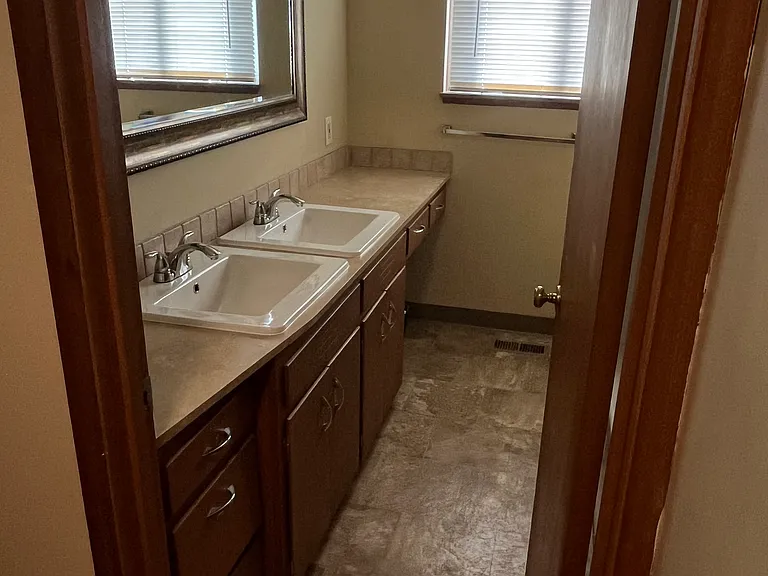 5350 SW Chestnut Ave — Photo 6